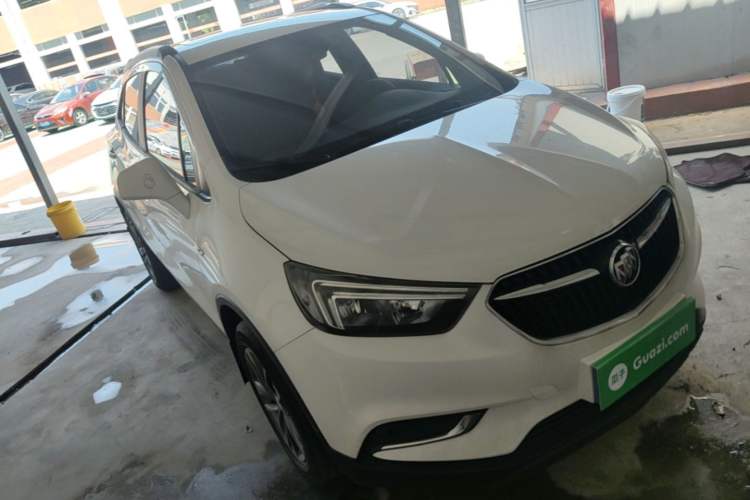 Used Buick Encore 2017 18T Automatic Two-Wheel Drive Urban Leading Model Front Right 45 Deg