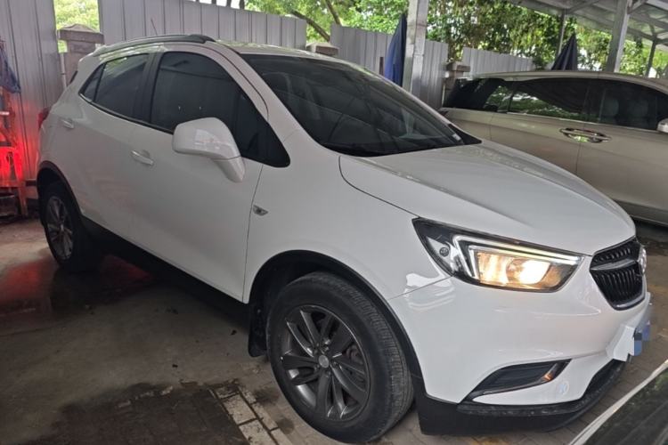 Used Buick Encore 2017 18T Automatic Two-Wheel Drive Urban Leading Model Front Right 45 Deg