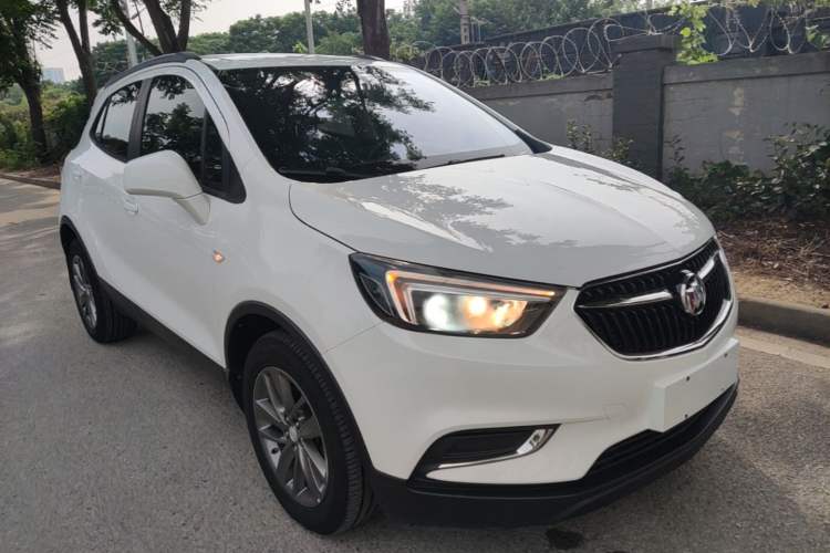 Used Buick Encore 2017 18T Automatic Two-Wheel Drive Urban Leading Model Front Right 45 Deg