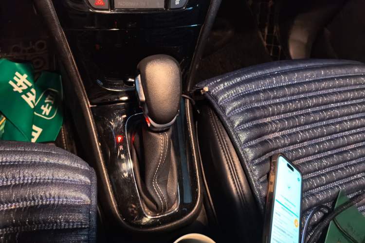 Used Buick Encore 2017 18T Automatic Two-Wheel Drive Urban Leading Model Gear Lever