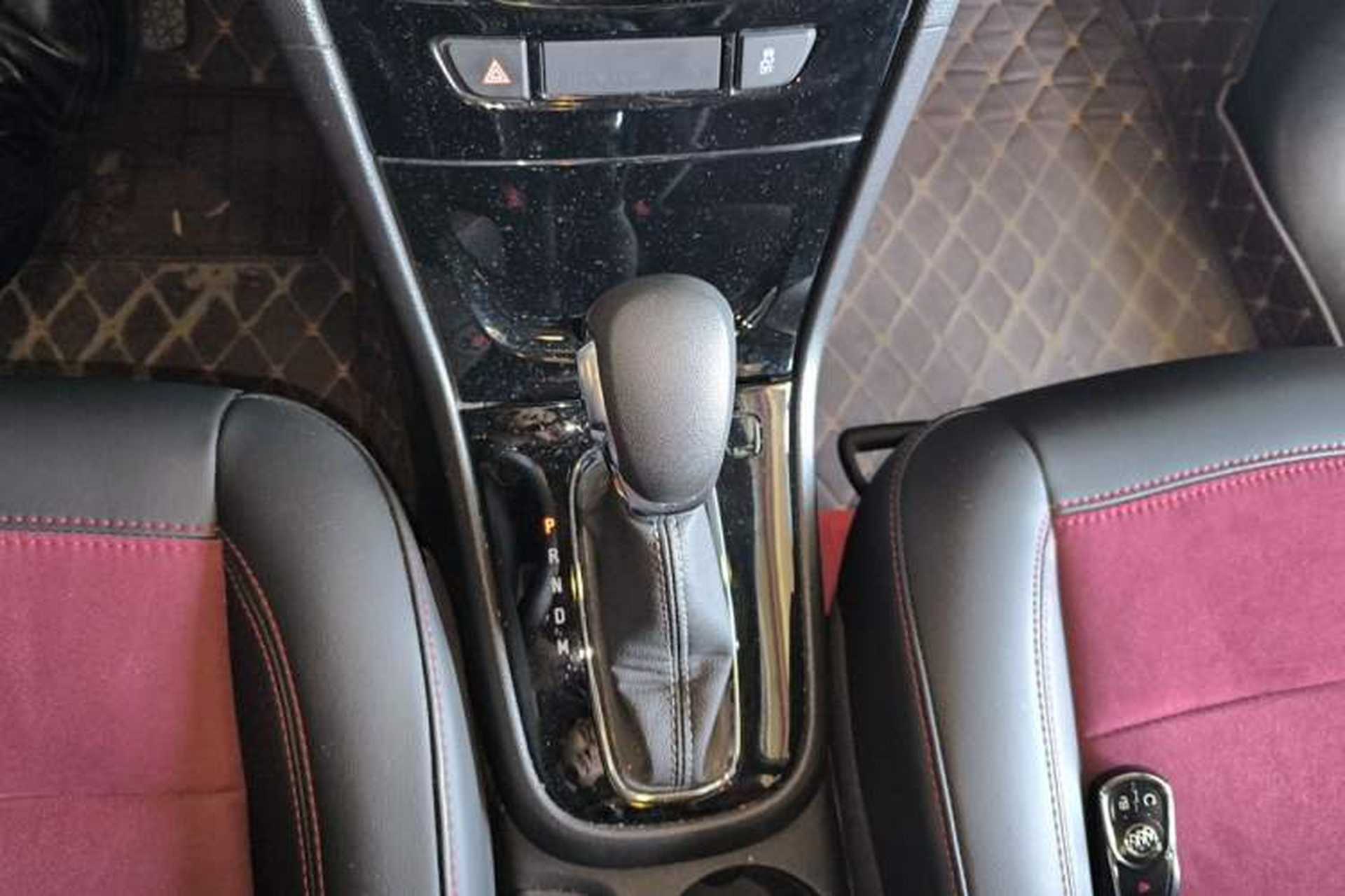 Used Buick Encore 2017 18T Automatic Two-Wheel Drive Urban Elite Model Gear Lever