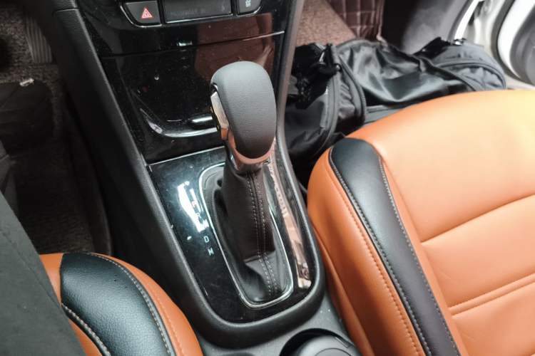Used Buick Encore 2017 18T Automatic Two-Wheel Drive Urban Leading Model Gear Lever