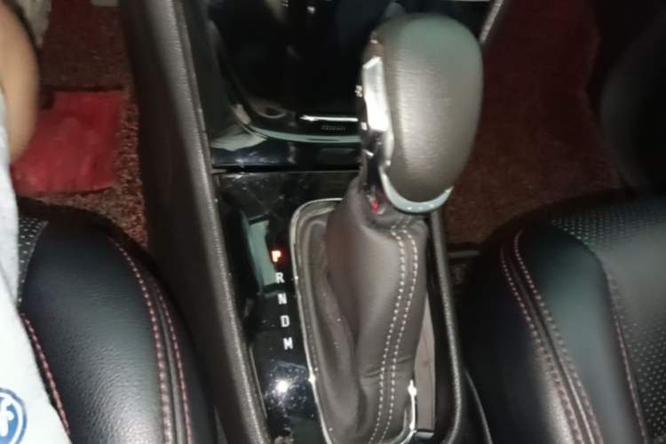 Used Buick Encore 2017 18T Automatic Two-Wheel Drive Urban Leading Model Gear Lever