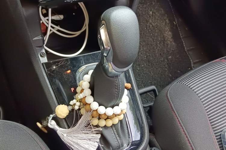 Used Buick Encore 2017 18T Automatic Two-Wheel Drive Urban Leading Model Gear Lever