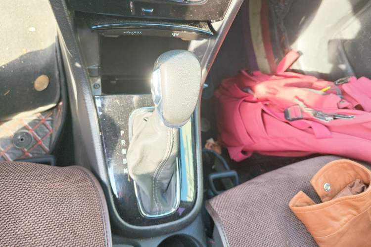 Used Buick Encore 2017 18T Automatic Two-Wheel Drive Urban Leading Model Gear Lever