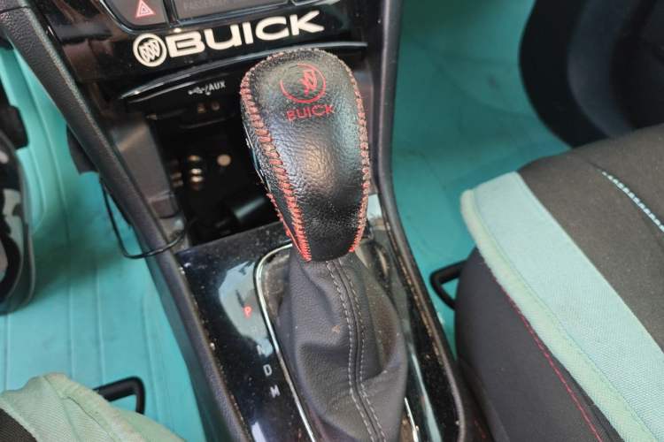 Used Buick Encore 2017 18T Automatic Two-Wheel Drive Urban Fashion Model Gear Lever