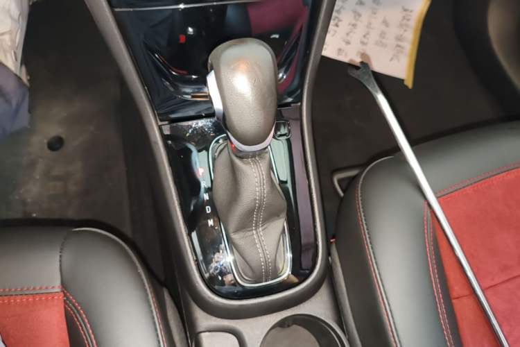 Used Buick Encore 2017 18T Automatic Two-Wheel Drive Urban Elite Model Gear Lever