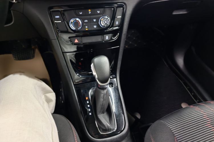 Used Buick Encore 2017 18T Automatic Two-Wheel Drive Urban Leading Model Gear Lever