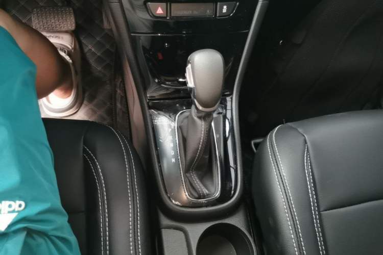 Used Buick Encore 2017 18T Automatic Two-Wheel Drive Urban Leading Model Gear Lever