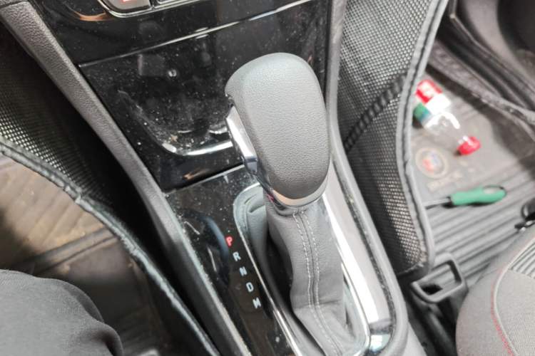 Used Buick Encore 2017 18T Automatic Two-Wheel Drive Urban Leading Model Gear Lever
