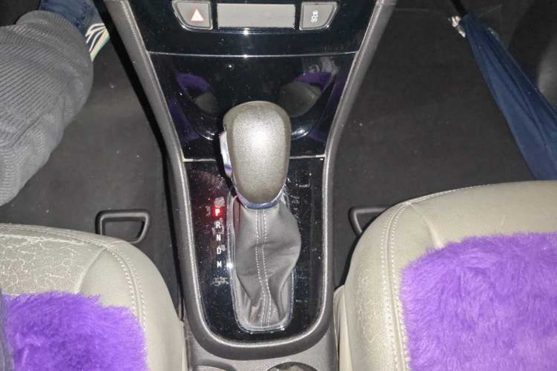 Used Buick Encore 2017 18T Automatic Two-Wheel Drive Urban Leading Model Gear Lever