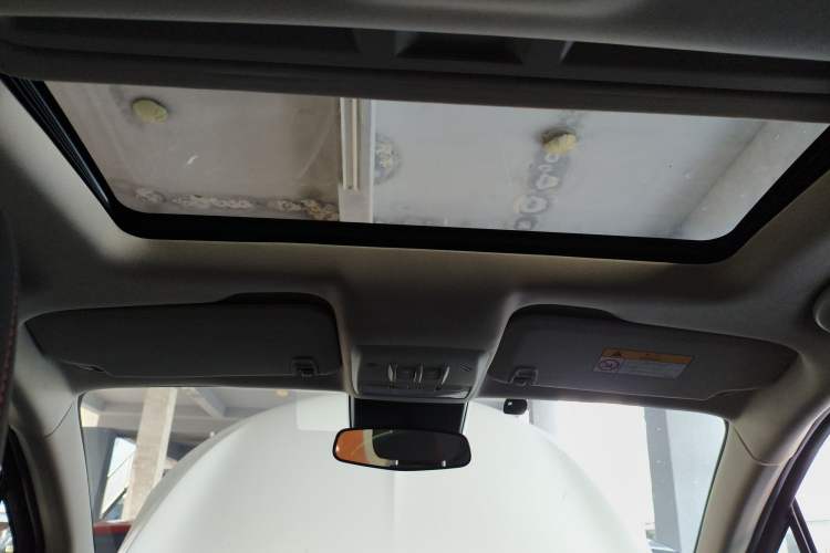 Used Buick Encore 2017 18T Automatic Two-Wheel Drive Urban Fashion Model Headliner