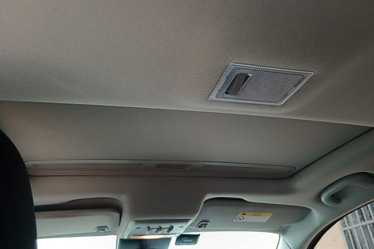 Used Buick Encore 2017 18T Automatic Two-Wheel Drive Urban Leading Model Headliner