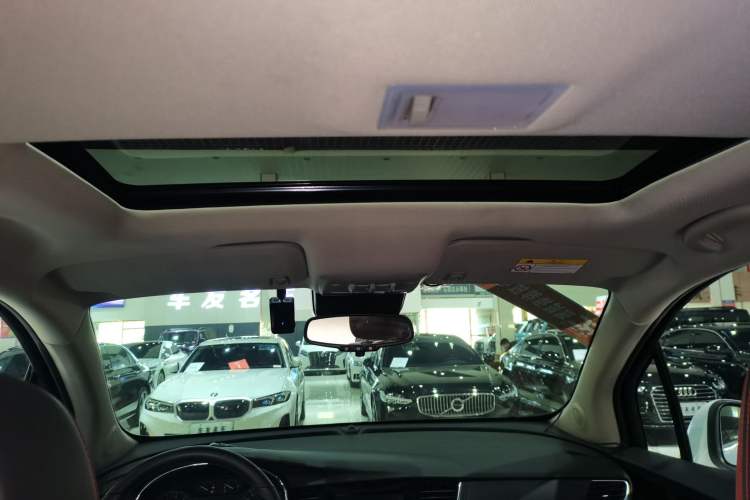 Used Buick Encore 2017 18T Automatic Two-Wheel Drive Urban Elite Model Headliner