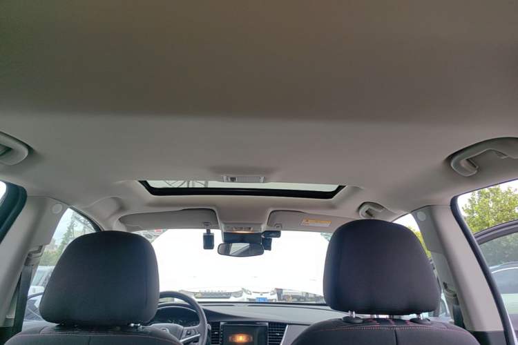Used Buick Encore 2017 18T Automatic Two-Wheel Drive Urban Leading Model Headliner