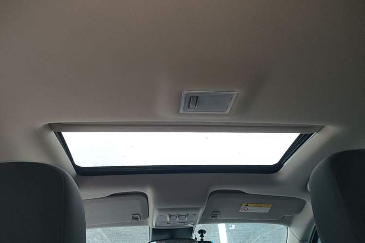 Used Buick Encore 2017 18T Automatic Two-Wheel Drive Urban Leading Model Headliner