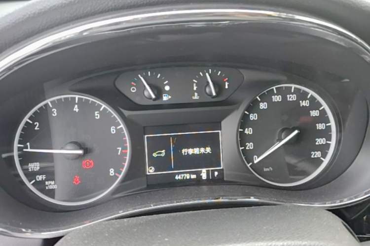 Used Buick Encore 2017 18T Automatic Two-Wheel Drive Urban Elite Model Instrument Cluster