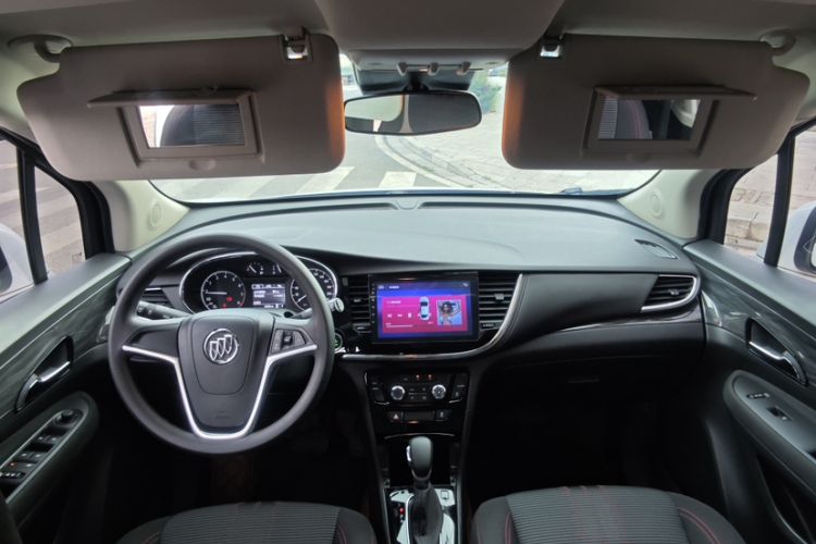 Used Buick Encore 2017 18T Automatic Two-Wheel Drive Urban Fashion Model Interior 1