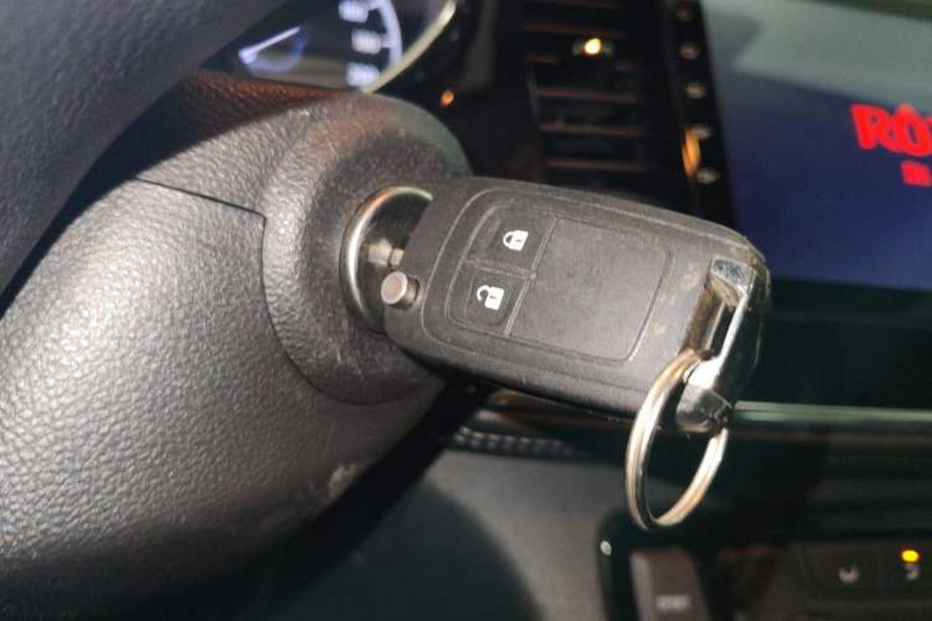 Used Buick Encore 2017 18T Automatic Two-Wheel Drive Urban Leading Model Interior 1