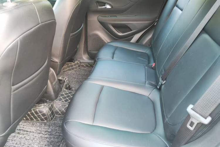 Used Buick Encore 2017 18T Automatic Two-Wheel Drive Urban Leading Model Interior 2