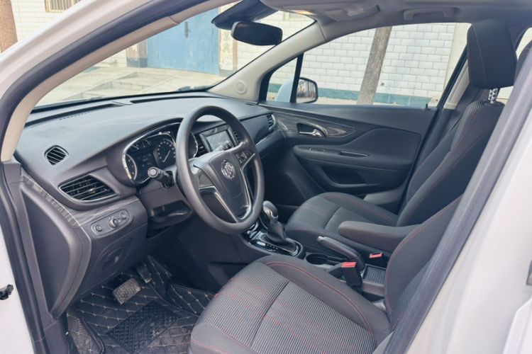 Used Buick Encore 2017 18T Automatic Two-Wheel Drive Urban Leading Model Interior 2