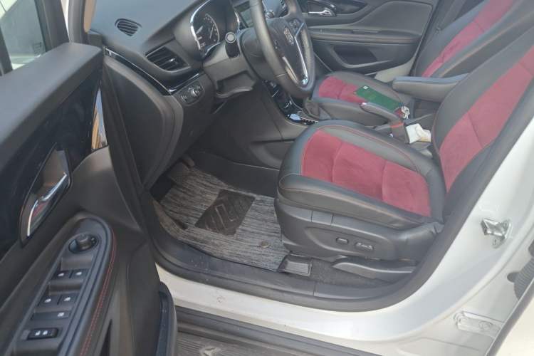 Used Buick Encore 2017 18T Automatic Two-Wheel Drive Urban Elite Model Interior 3