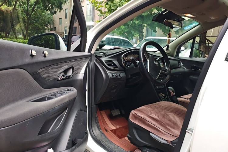 Used Buick Encore 2017 18T Automatic Two-Wheel Drive Urban Leading Model Interior 3