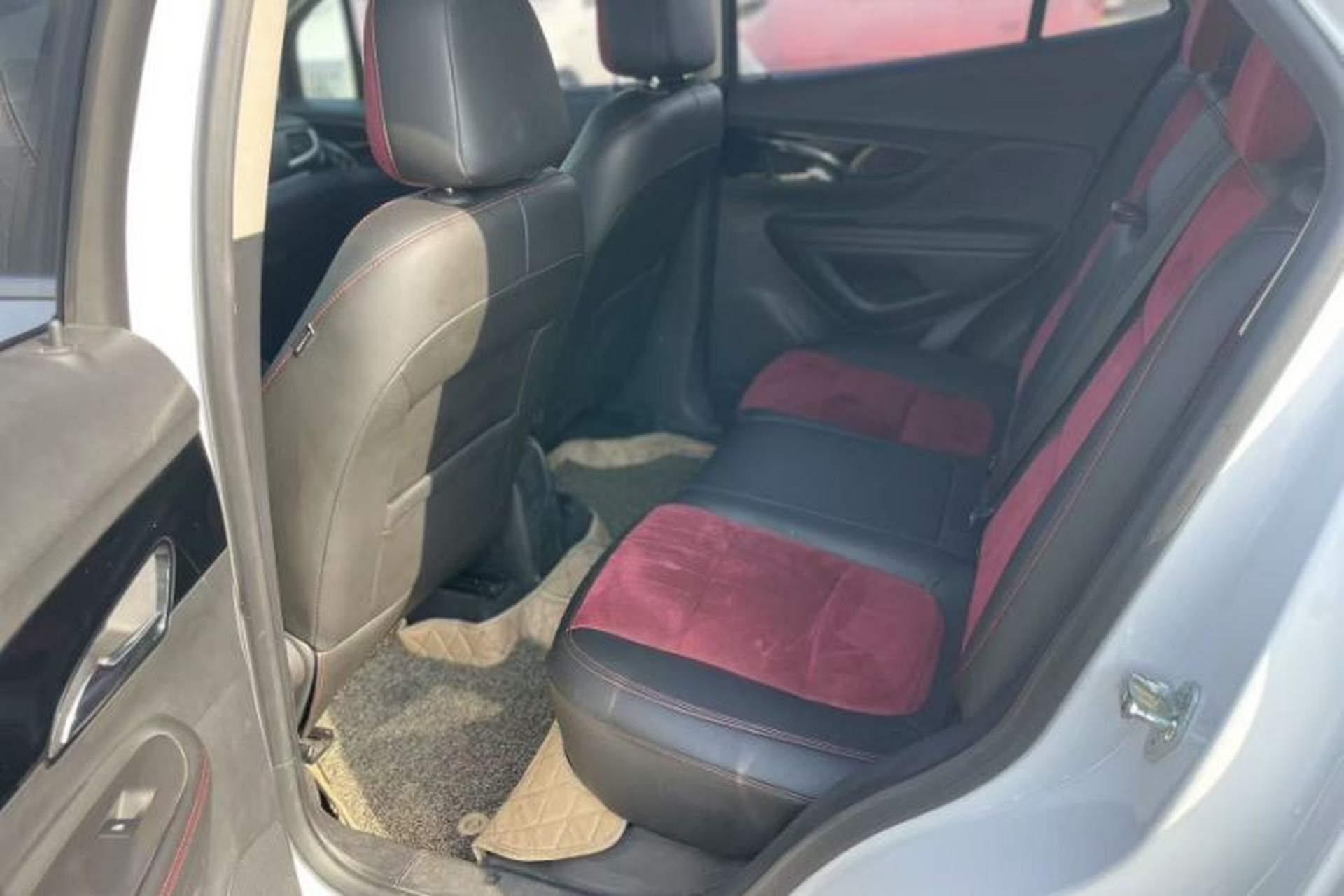 Used Buick Encore 2017 18T Automatic Two-Wheel Drive Urban Elite Model Interior 4