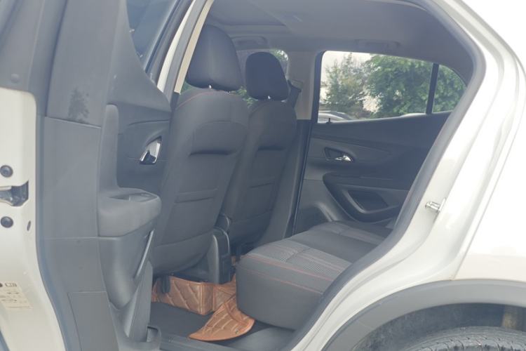 Used Buick Encore 2017 18T Automatic Two-Wheel Drive Urban Fashion Model Interior 5