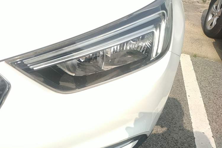 Used Buick Encore 2017 18T Automatic Two-Wheel Drive Urban Leading Model Left Front Headlight