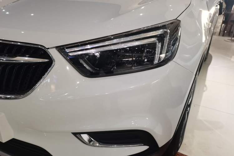 Used Buick Encore 2017 18T Automatic Two-Wheel Drive Urban Elite Model Left Front Headlight
