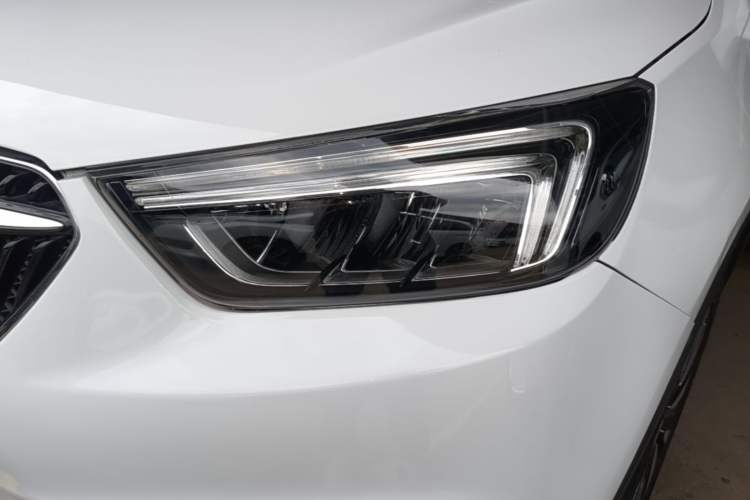 Used Buick Encore 2017 18T Automatic Two-Wheel Drive Urban Elite Model Left Front Headlight