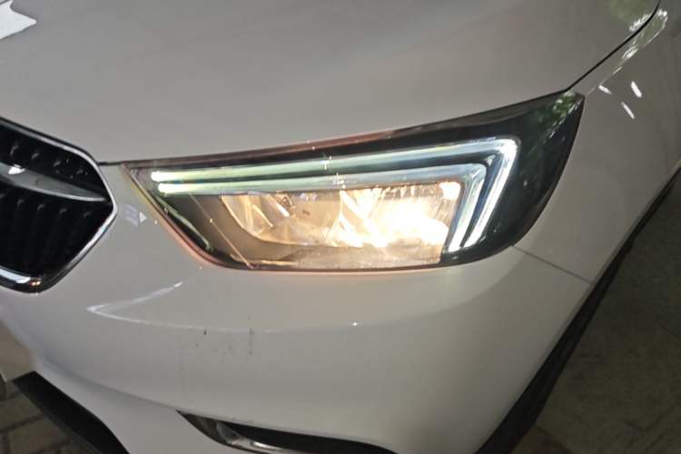Used Buick Encore 2017 18T Automatic Two-Wheel Drive Urban Leading Model Left Front Headlight