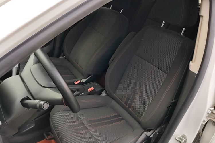 Used Buick Encore 2017 18T Automatic Two-Wheel Drive Urban Fashion Model Left Front Seat