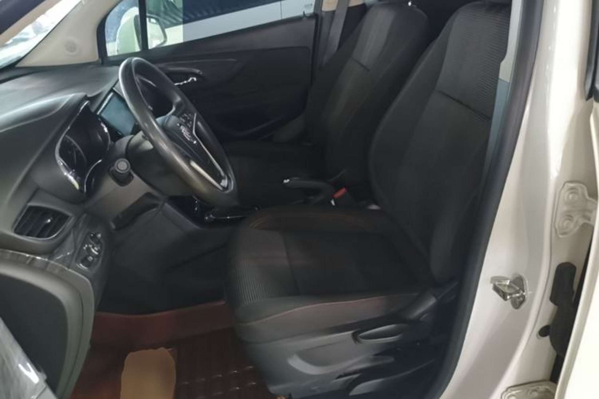 Used Buick Encore 2017 18T Automatic Two-Wheel Drive Urban Leading Model Left Front Seat