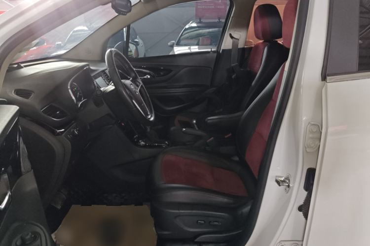 Used Buick Encore 2017 18T Automatic All-Wheel-Drive Flagship Model Left Front Seat