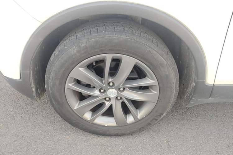 Used Buick Encore 2017 18T Automatic Two-Wheel Drive Urban Leading Model Left Front Wheel Hub