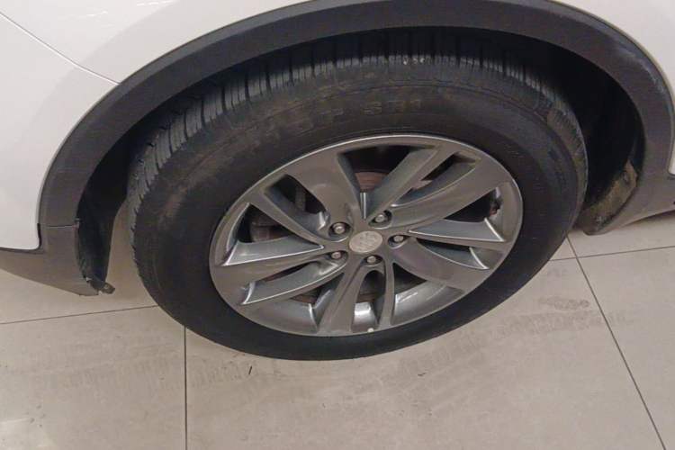 Used Buick Encore 2017 18T Automatic Two-Wheel Drive Urban Leading Model Left Front Wheel Hub