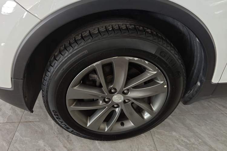 Used Buick Encore 2017 18T Automatic Two-Wheel Drive Urban Leading Model Left Front Wheel Hub