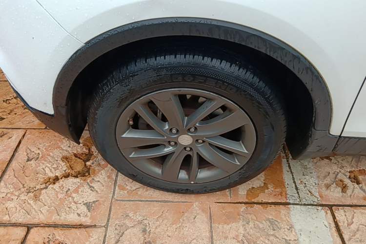 Used Buick Encore 2017 18T Automatic Two-Wheel Drive Urban Leading Model Left Front Wheel Hub