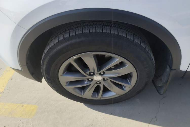 Used Buick Encore 2017 18T Automatic Two-Wheel Drive Urban Leading Model Left Front Wheel Hub