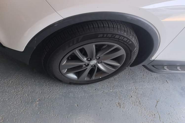 Used Buick Encore 2017 18T Automatic Two-Wheel Drive Urban Leading Model Left Front Wheel Hub