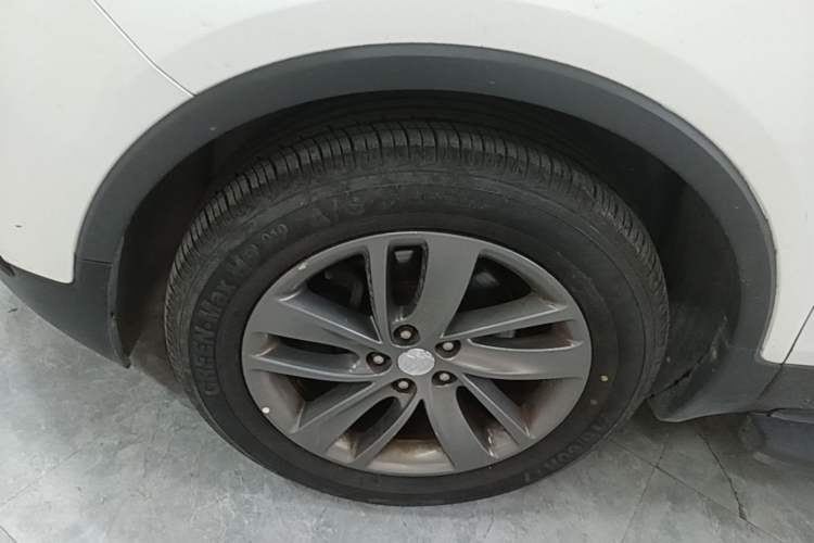 Used Buick Encore 2017 18T Automatic Two-Wheel Drive Urban Leading Model Left Front Wheel Hub