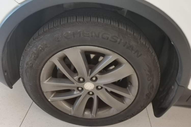 Used Buick Encore 2017 18T Automatic Two-Wheel Drive Urban Leading Model Left Front Wheel Hub