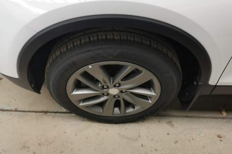 Used Buick Encore 2017 18T Automatic Two-Wheel Drive Urban Leading Model Left Front Wheel Hub