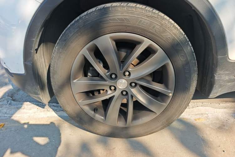 Used Buick Encore 2017 18T Automatic Two-Wheel Drive Urban Leading Model Left Front Wheel Hub