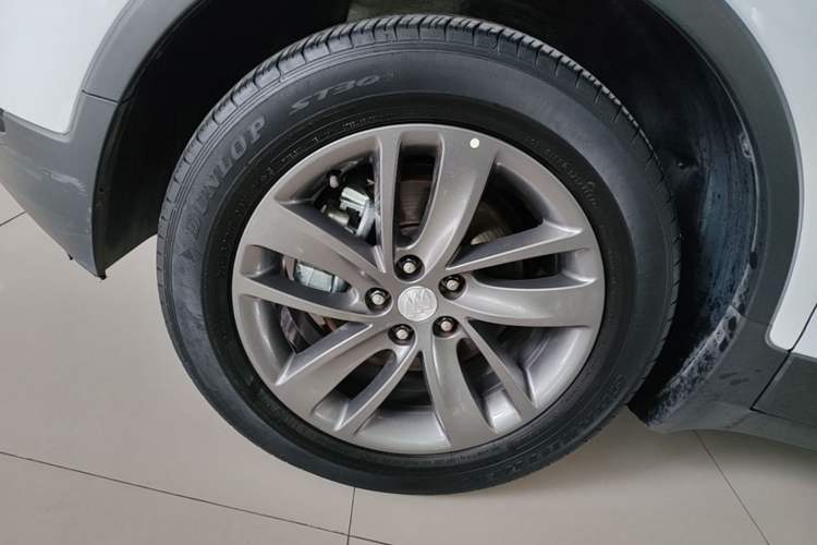 Used Buick Encore 2017 18T Automatic Two-Wheel Drive Urban Leading Model Left Front Wheel Hub