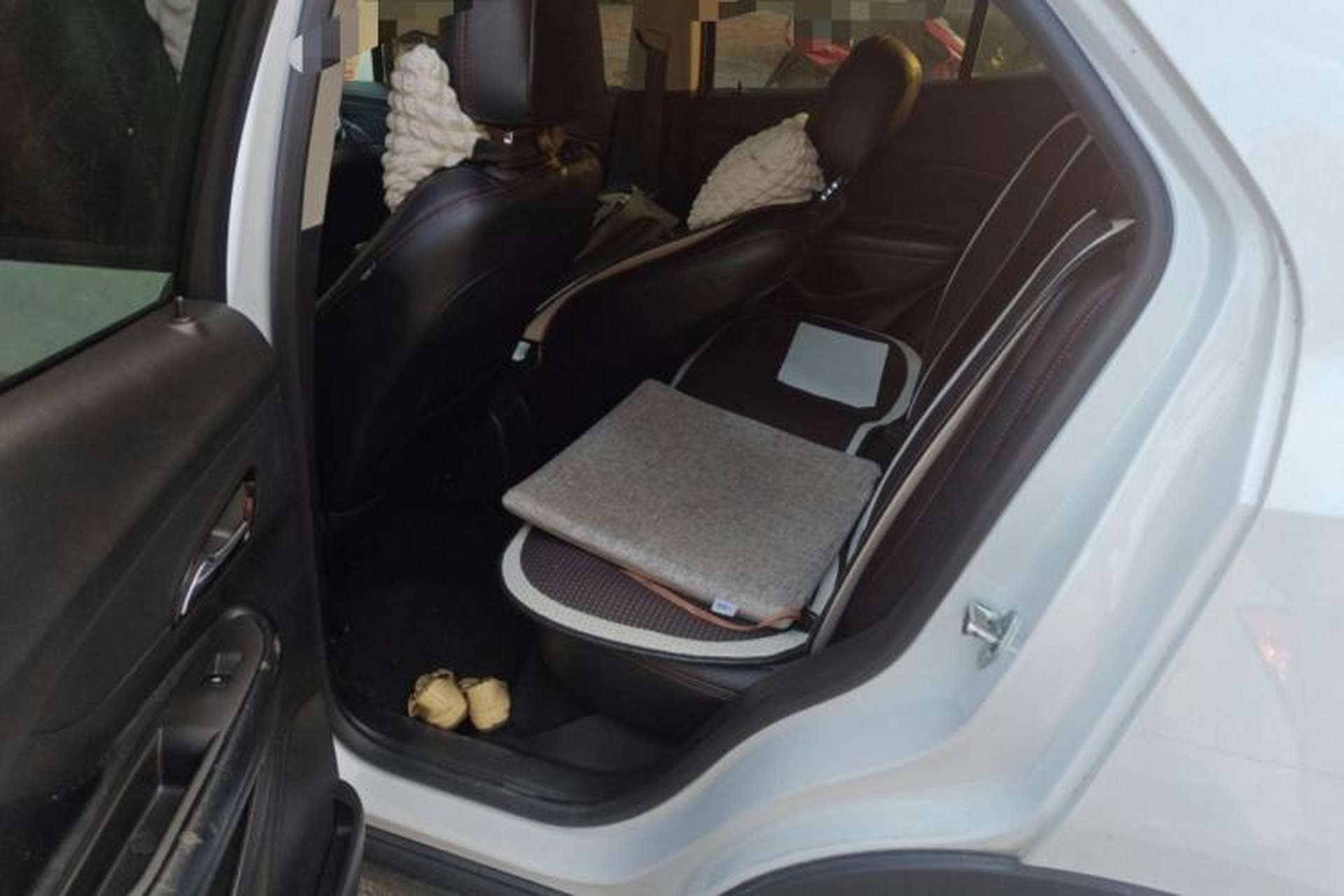 Used Buick Encore 2017 18T Automatic Two-Wheel Drive Urban Leading Model Left Rear Seat