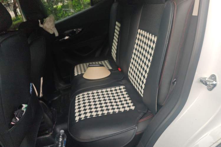 Used Buick Encore 2017 18T Automatic Two-Wheel Drive Urban Elite Model Left Rear Seat