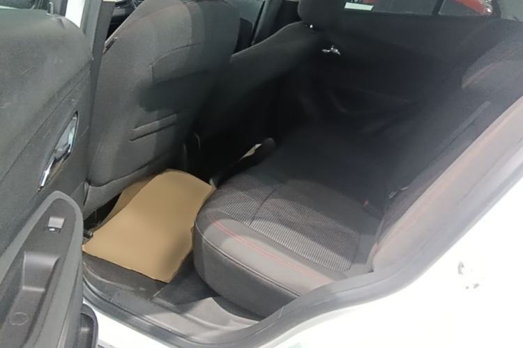 Used Buick Encore 2017 18T Automatic Two-Wheel Drive Urban Leading Model Left Rear Seat